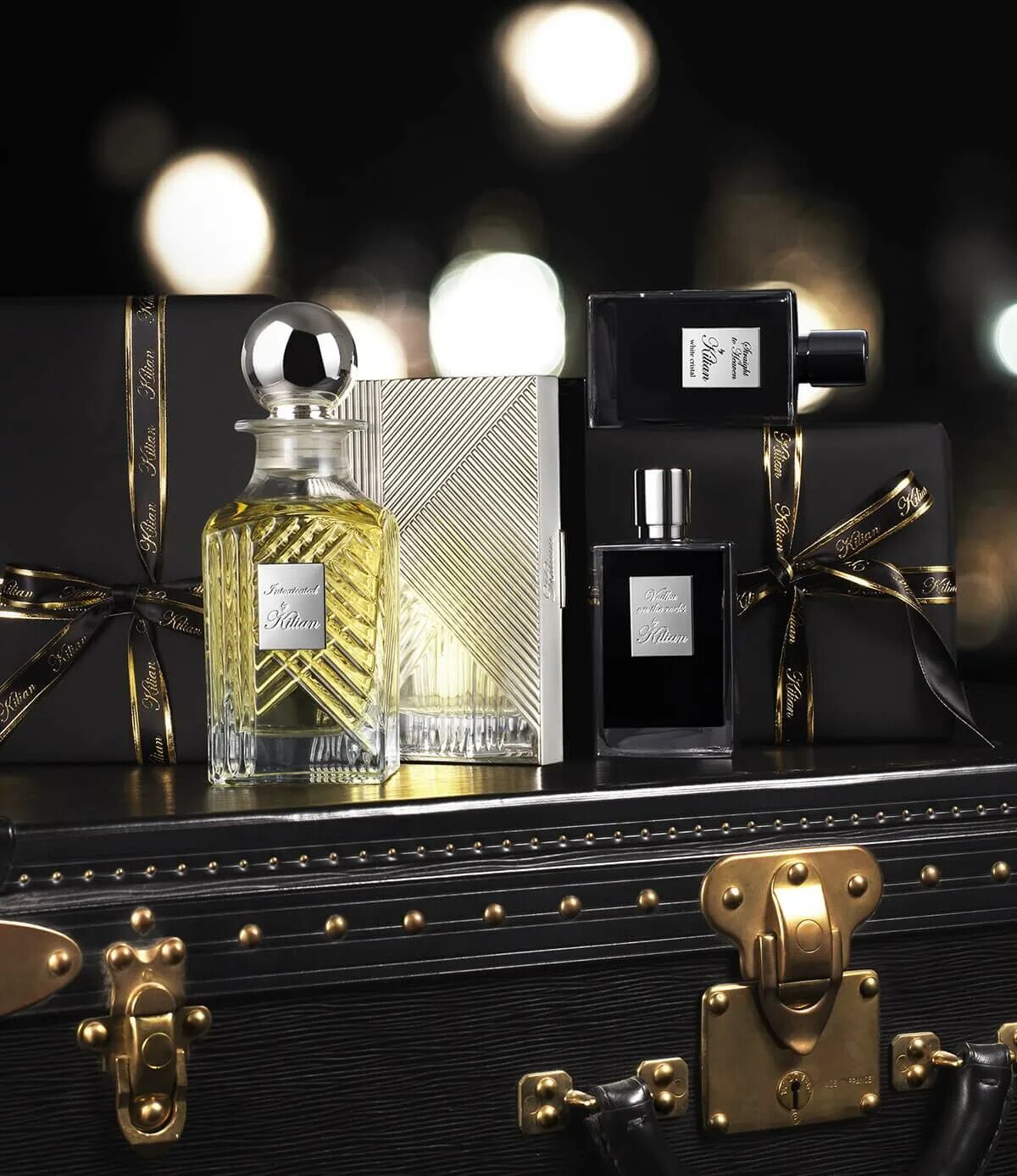 Kilian born to be unforgettable. Kilian discovery set. kilian набор миниатюр. килиан макина. миниатюры духов килиан.