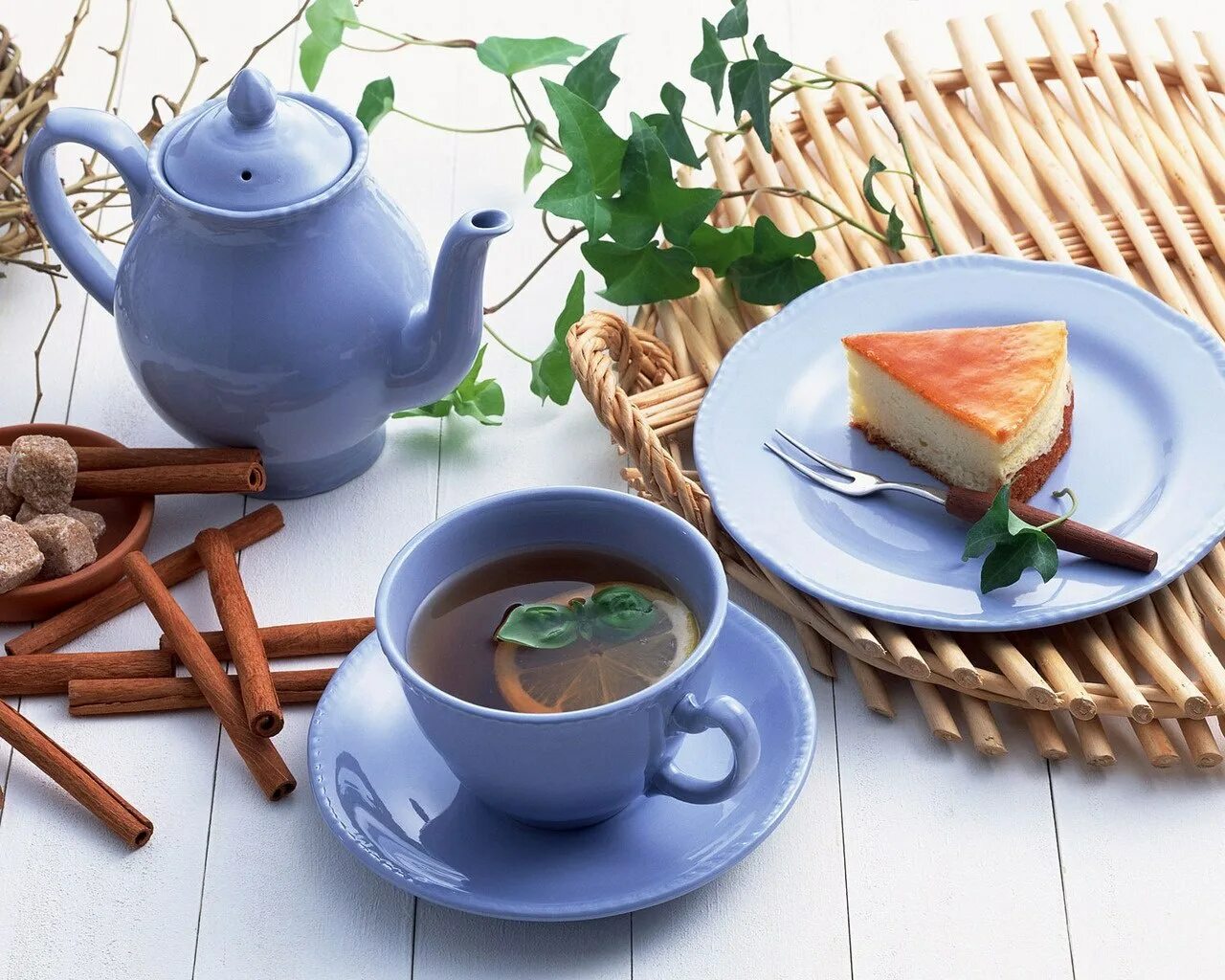 Доброе утро хорошего дня чаи. Утренний чай. Чашка чая и кофе. Чаепитие. Чашка с чаем.