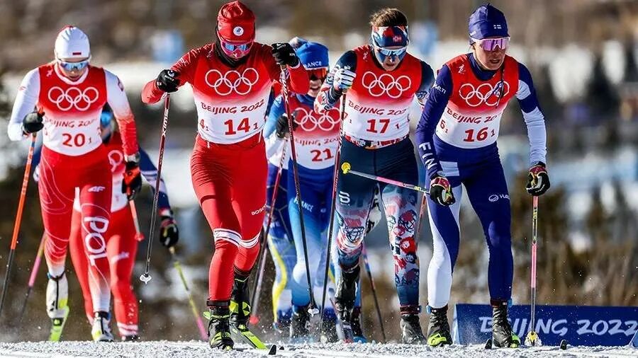 лыжные гонки командный зачет. лыжные гонки чемпионат вооруженных сил. йоханнес хёсфлот клебо лыжные гонки. большунов скиатлон 2021. лыжи гонки спринт.