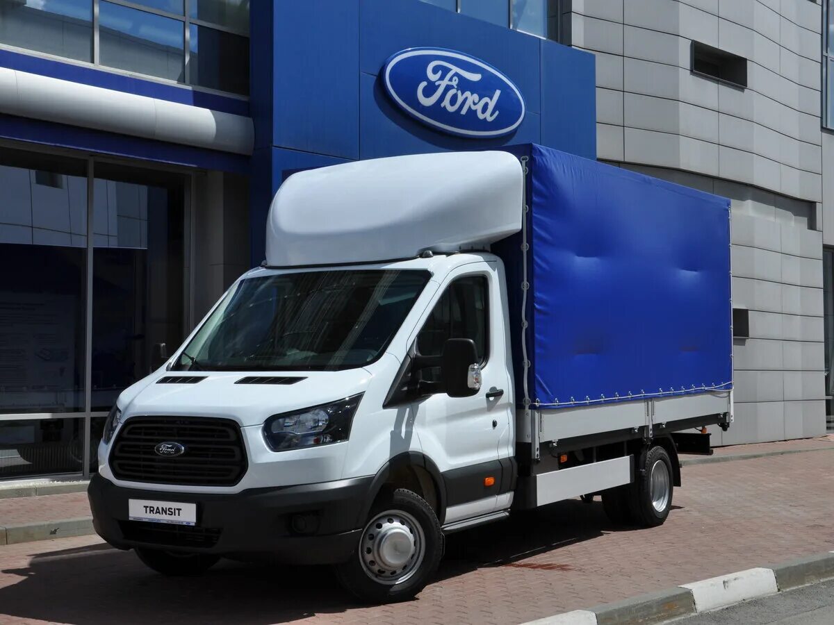 Форд тентованный. Форд транзит 2018 тент. Форд тентованный. Ford transit тентованный бортовой. Форд тентованный.