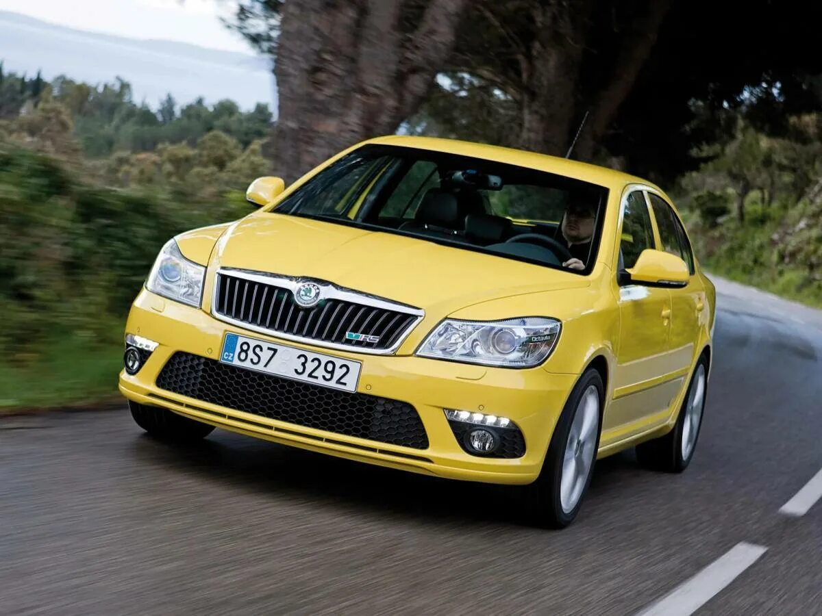 Шкода машина страна. Skoda Octavia 2009. Skoda Octavia RS 2009.