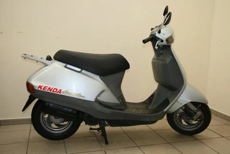 скутер honda lead 50. скутер хонда леад 50. скутер honda 50. скутер honda click 50 replica. скутер хонда лид 50.