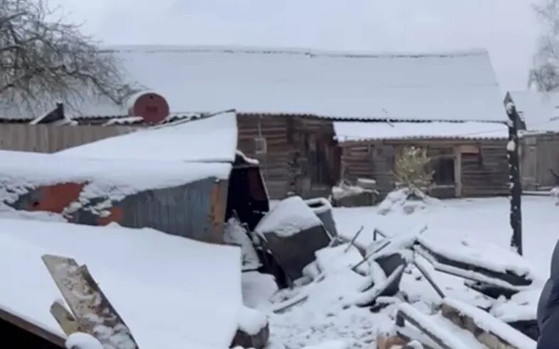 Что известно о террористах в брянской области. Обстрел Сушаны Климовского района сегодня. Любечане Брянская область. Сушаны Брянская область. Сгоревший дом.