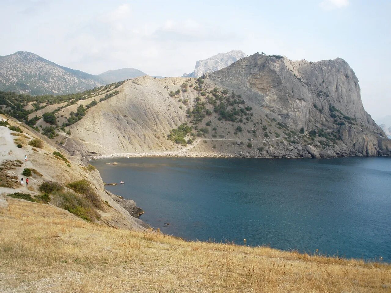 Судак рыбалка на спиннинг. Крепость судак 2020 крепость. Судак в сентябре. Город судак в крыму. Судак в сентябре.