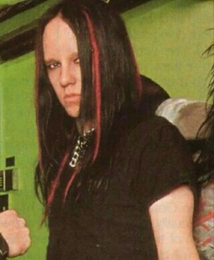 Джордисон без маски. Slipknot барабанщик без маски. Джордисон без маски. Джордисон без маски. Барабанщик слипкнот джои.