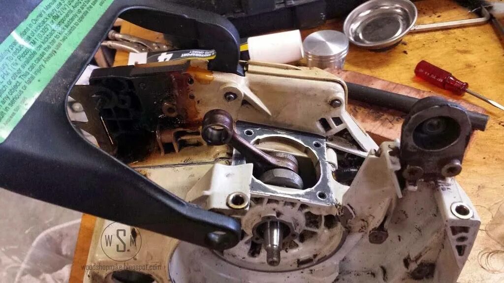 Как поменять сальник на штиль. Сальник штиль 180. Оригинальные сальники штиль 180. Коленвал штиль мс 180. Как поменять сальник на штиль.