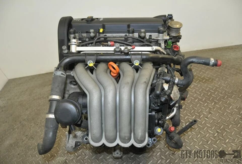 B4 2 b6 200. Двигатель Ауди а4 б6 2.0. Audi a4 b5 1.6 двигатель. Мотор Ауди а4 б5 1.6. Ауди а4 б6 двигатель 1.6 ALZ.