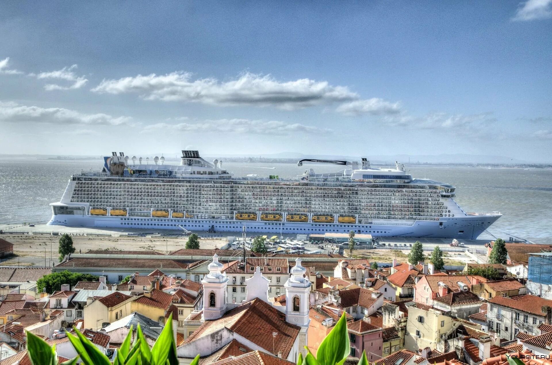Круиз средиземноморье. Круизные лайнеры туры по европе. Круизный лайнер по южной европе. Круизные лайнеры туры по европе. Круизные лайнеры туры по европе.