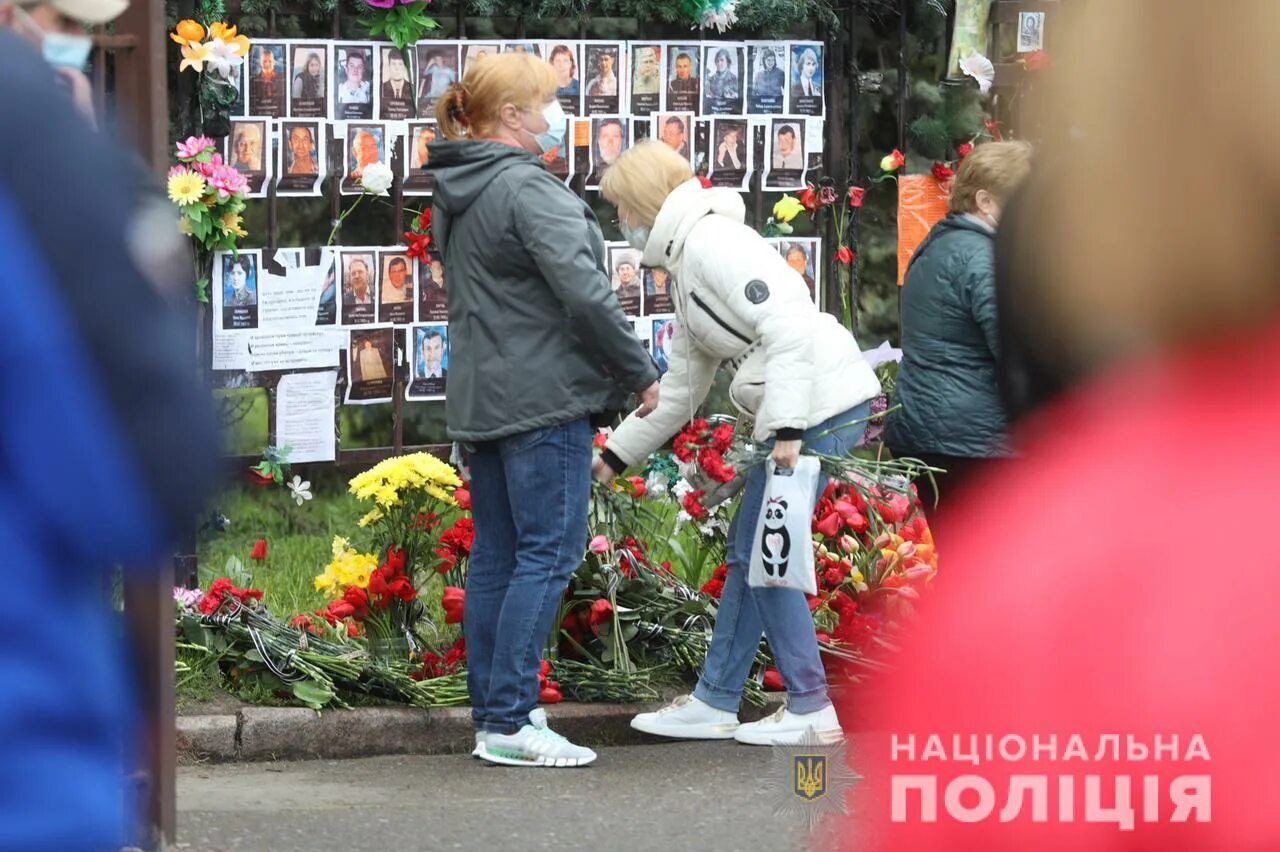 Трагедия в одессе 2 мая. Куликово поле одесса 2 мая 2014. 2 мая одесса 2014 год трагедия. дом профсоюзов в одессе 2 мая 2014. куликово поле одесса 2 мая.