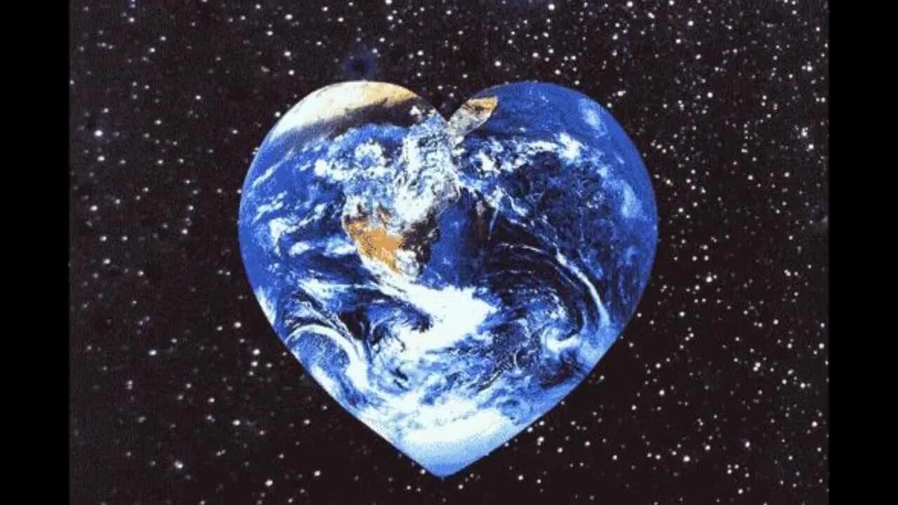 On our earth. Планета в руках. Топик planet earth. Картина земля. Планета земля с надписью.