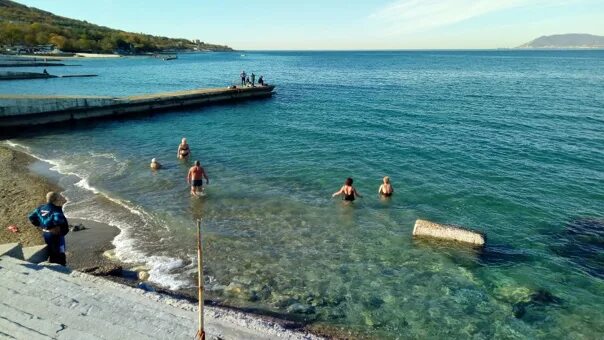 Ноябрь купаться. Кабардинка в ноябре. Красивые Кабардинки голы 4.