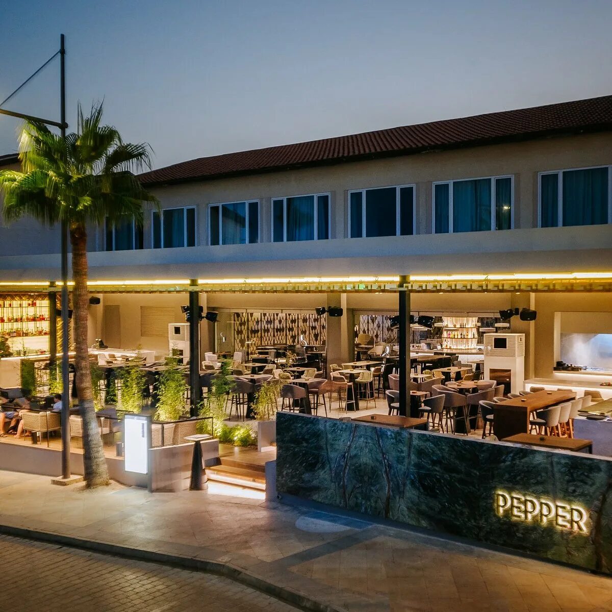 Pepper bar. Агротикон бар Айя Напа. Улица баров в Айя Напе.