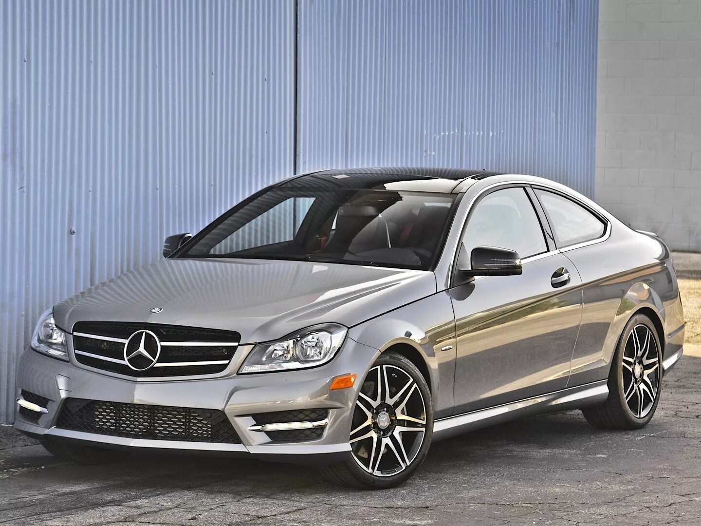 Купить мерседес бенц с класс. Mercedes Benz c250. Mercedes Benz c250 Coupe. Mercedes Benz c250 Coupe 2013. Mercedes-Benz c-class c 250.