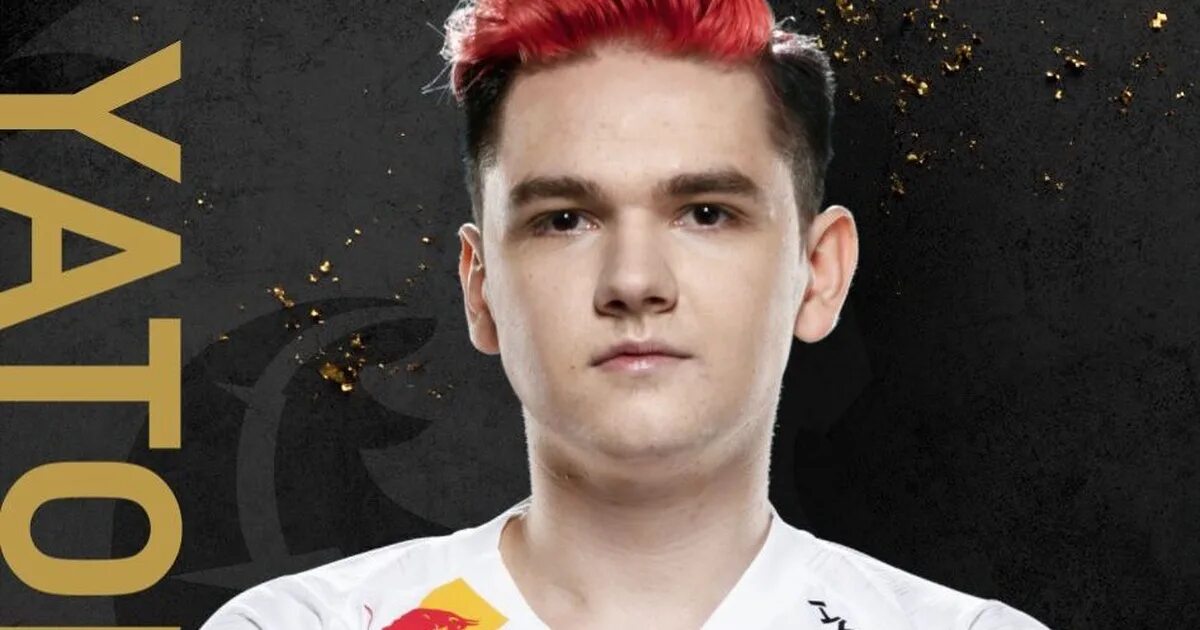 Ник яторо. Илья мулярчук дота. Илья яторо мулярчук. Тим спирит лысый. Илья малярчук yatoro.