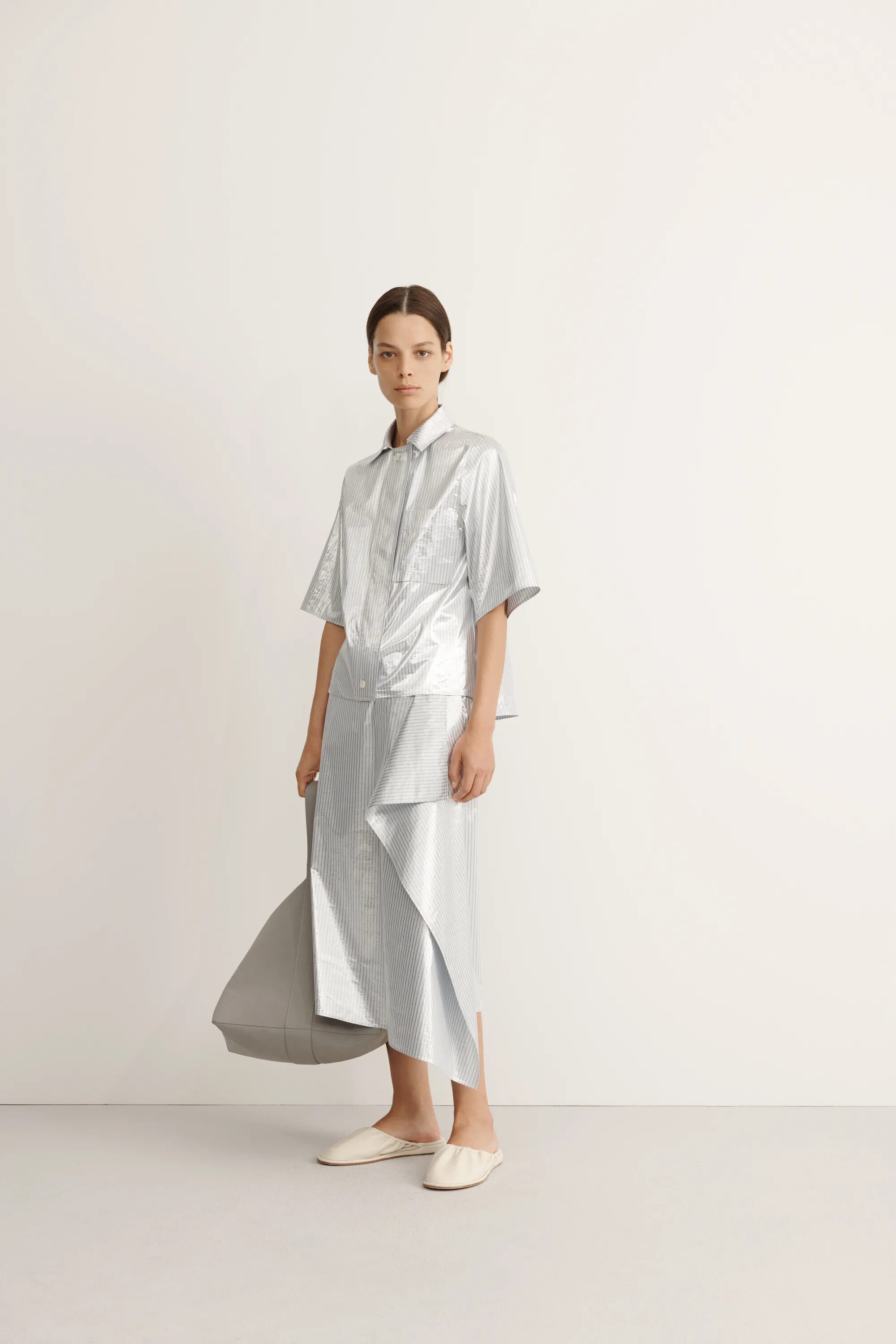 Cos collection. Cos коллекция 2025. cos летняя коллекция. cos одежда коллекция. cos коллекция 2019 года.