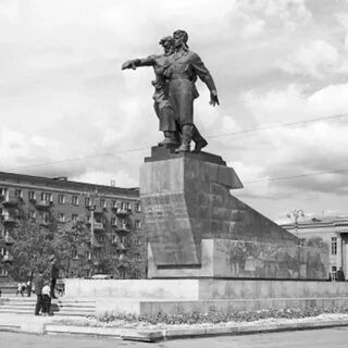 Уральский добровольческий танковый корпус памятник