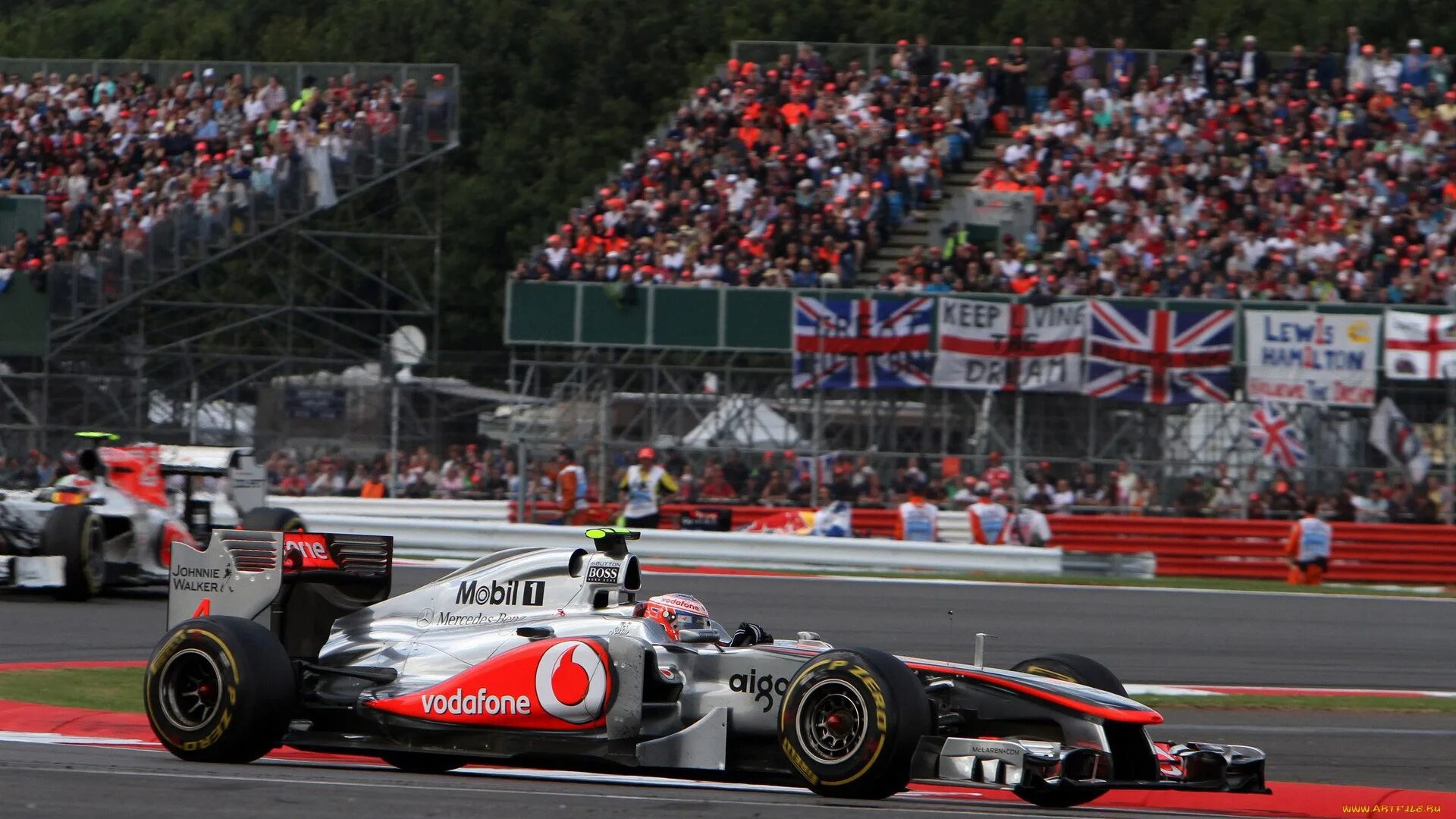 F1 formula. Sauber f1 2017. F1 гонка. Ferrari f1 2011. Что такое формула один.