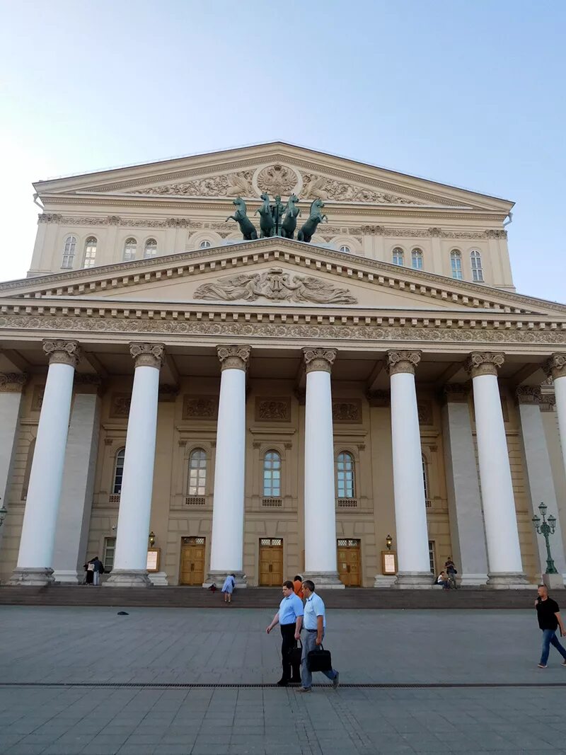 Площадь здания театра. Большой театр в москве архитектор бове. московский большой театр (о. и. бове).. здание большого театра бове. государственный академический большой театр.