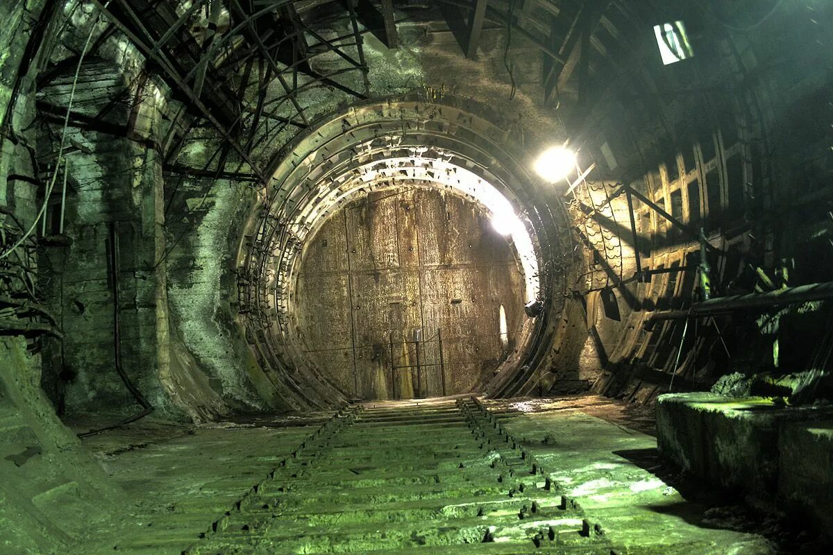 Бункер д6 метро. Бункер д. Бункер д6 в москве. Бункер д. Метро 2 д6 секретное метро москвы.