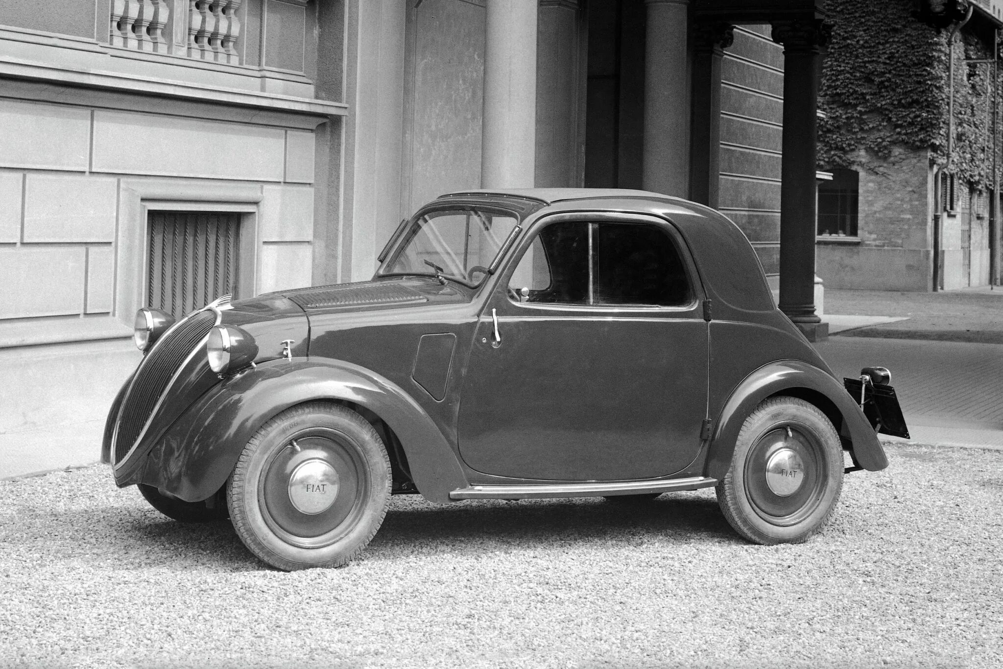 Newauto. Фиат 500 Тополино. Фиат Тополино 2023. Автомобиль Fiat 500 Topolino 1936. Фиат Тополино 1950.