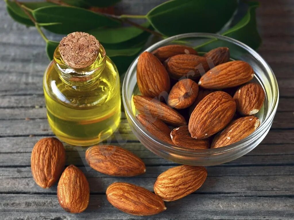 Экстракт миндаля. Аромат миндаля. Аромат сладкого миндаля. Миндальный запах. Миндальные ароматы.