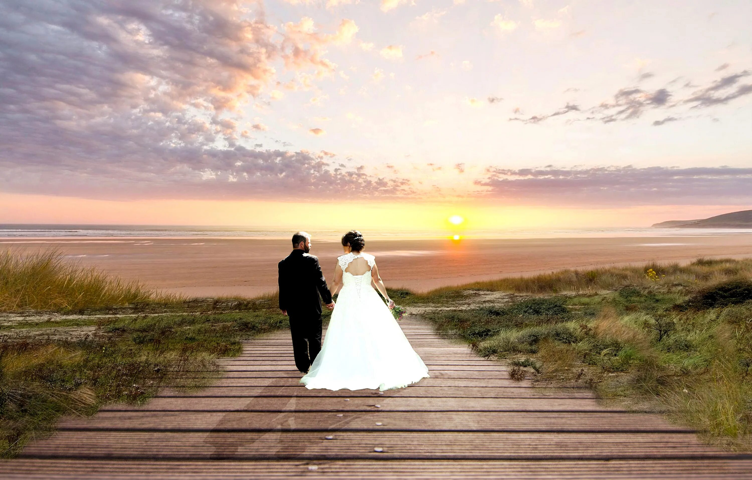 Are going to get married. Жених и невеста. Жених и невеста вдалеке. Невеста. Жених и невеста уходят.