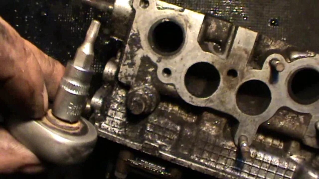 Ремонт двигателя ваз 2109. Ваз 2109 капремонт двигателя карбюратор. Ремонт головки двигателя ваз 2109. Головка двс ваз 21 0 8. Ремонт двигателя ваз 2109.