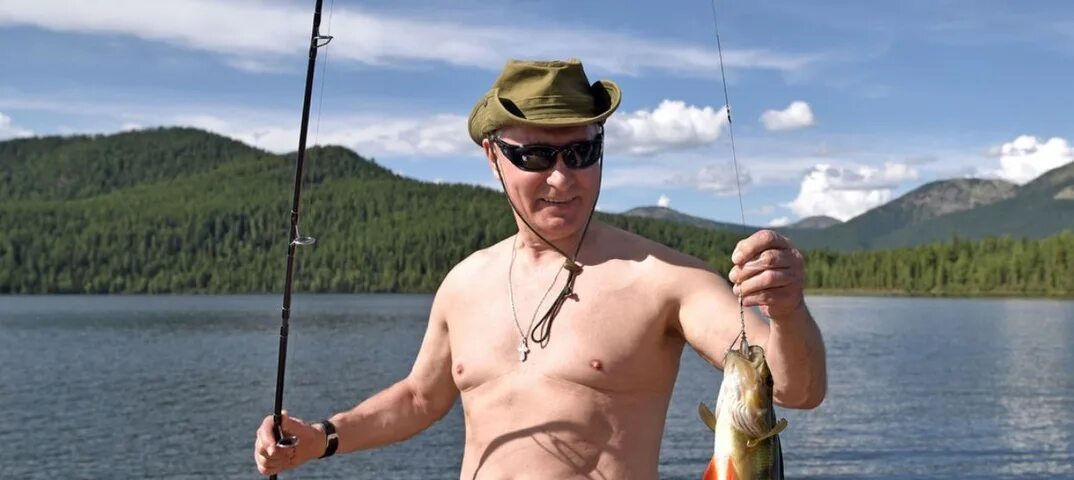 Царь на рыбалке.