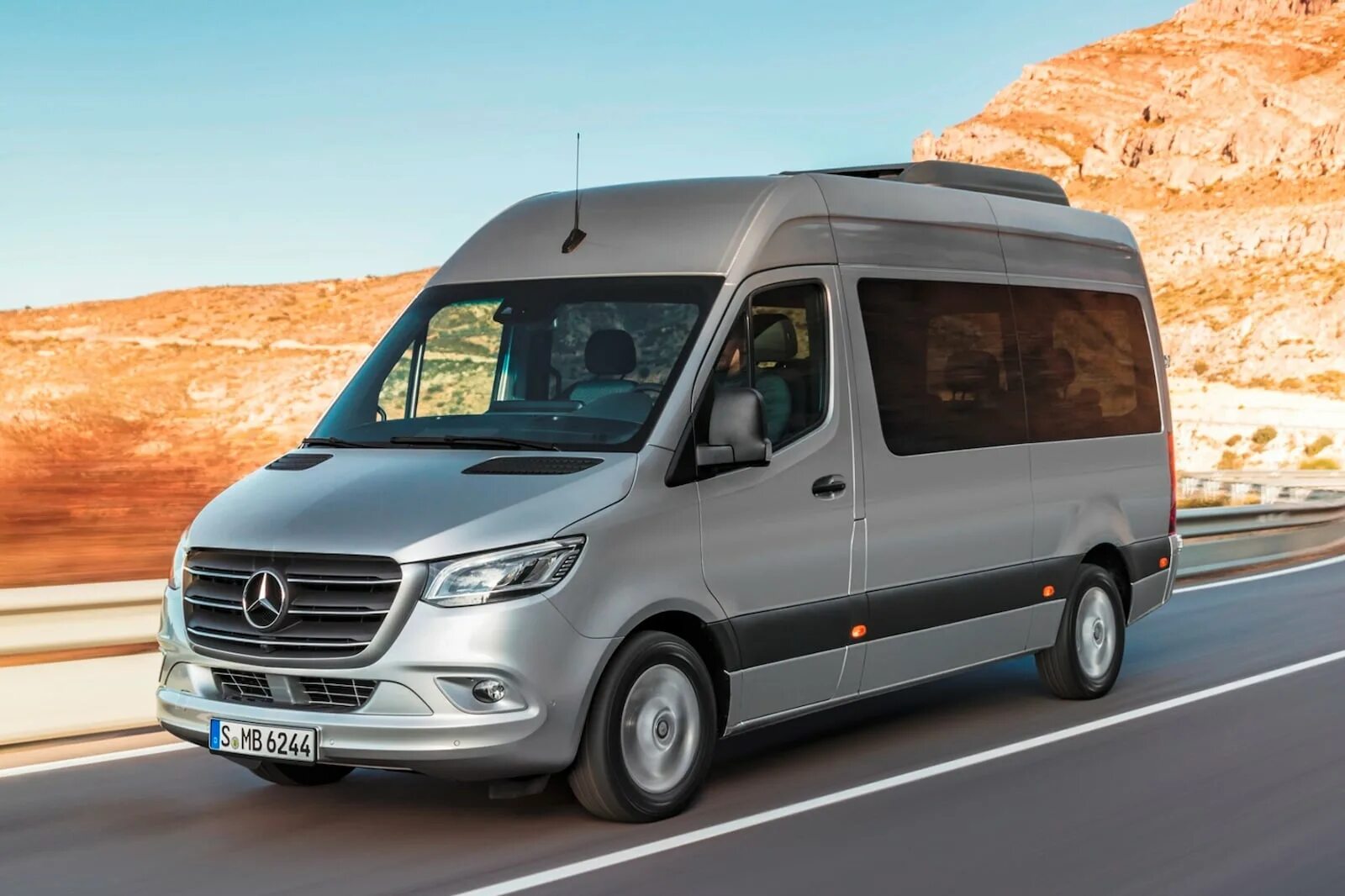 Спринтер класс. Мерседес-Бенц Спринтер 2018. Mercedes Benz Sprinter 2021. Мерседес Спринтер w907. Mercedes Benz Sprinter 2019.