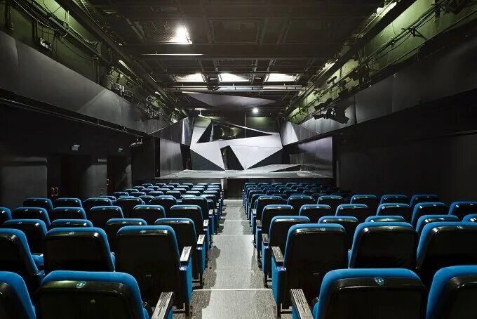 московский камерный музыкальный театр имени покровского. покровского. а. а. покровского.