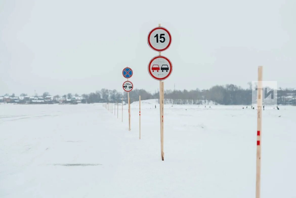 Нижнекамск через переправу. Ледовая переправа Нижнекамск Соколки. Ледовая переправа Нижнекамск Покровское. Ледовая переправа Зеленодольск нижние Вязовые 2024. Ледовая переправа Казань.