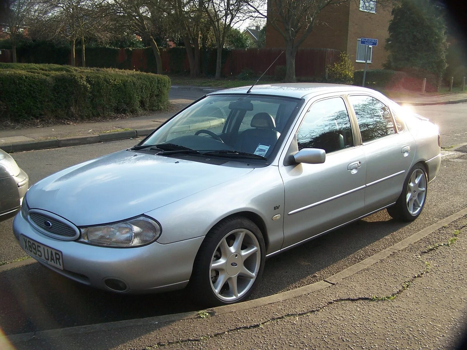 Форд мондео 2000 года. Ford Mondeo 2000. Форд Мондео 2 2000 года. Форд Мондео 2000г.