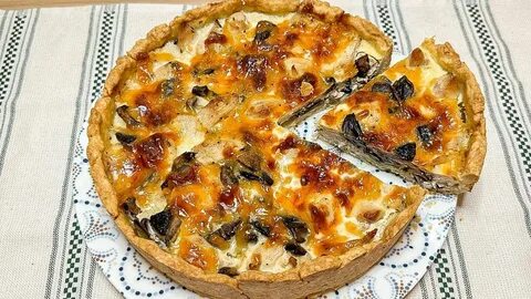 Киш из курицы с грибами песочного теста