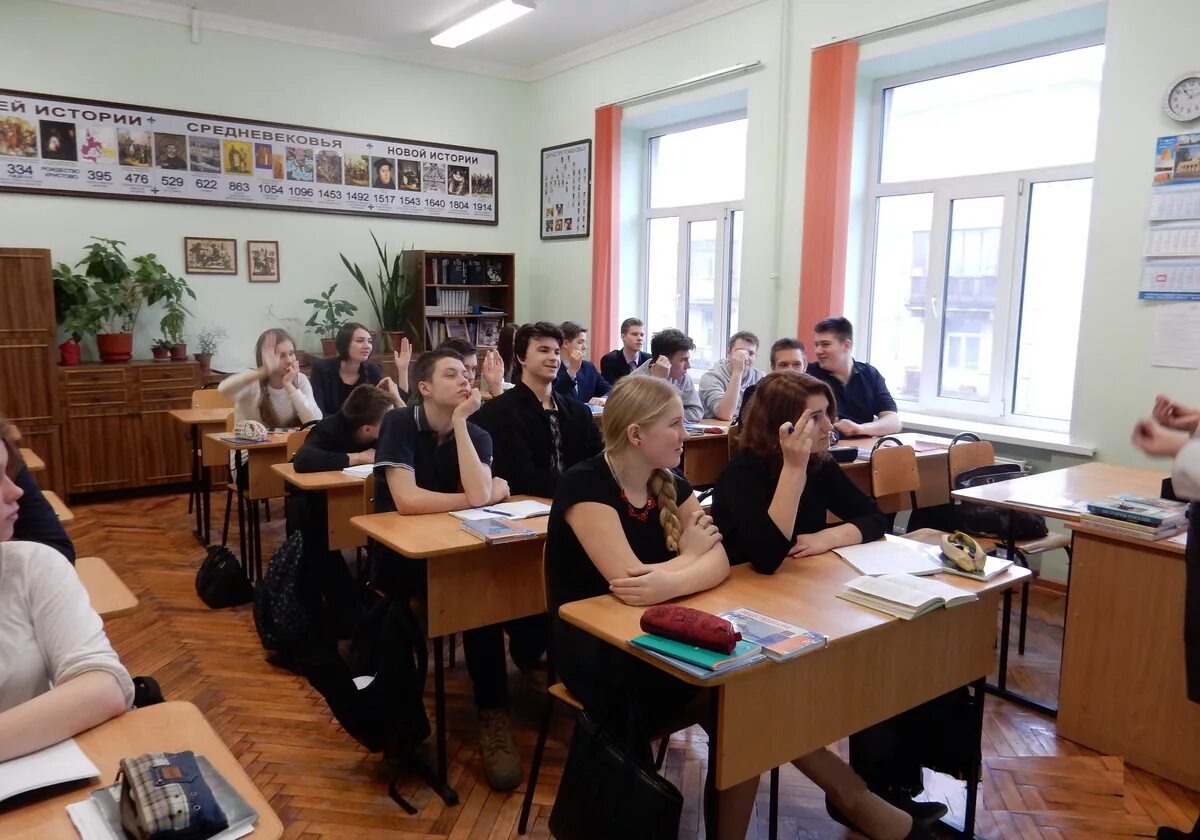 Молодежь на выборах. 386 школа спб кировский район. Выборы это кратко. Урок выборов 11 класс. Директор 703 школы спб.