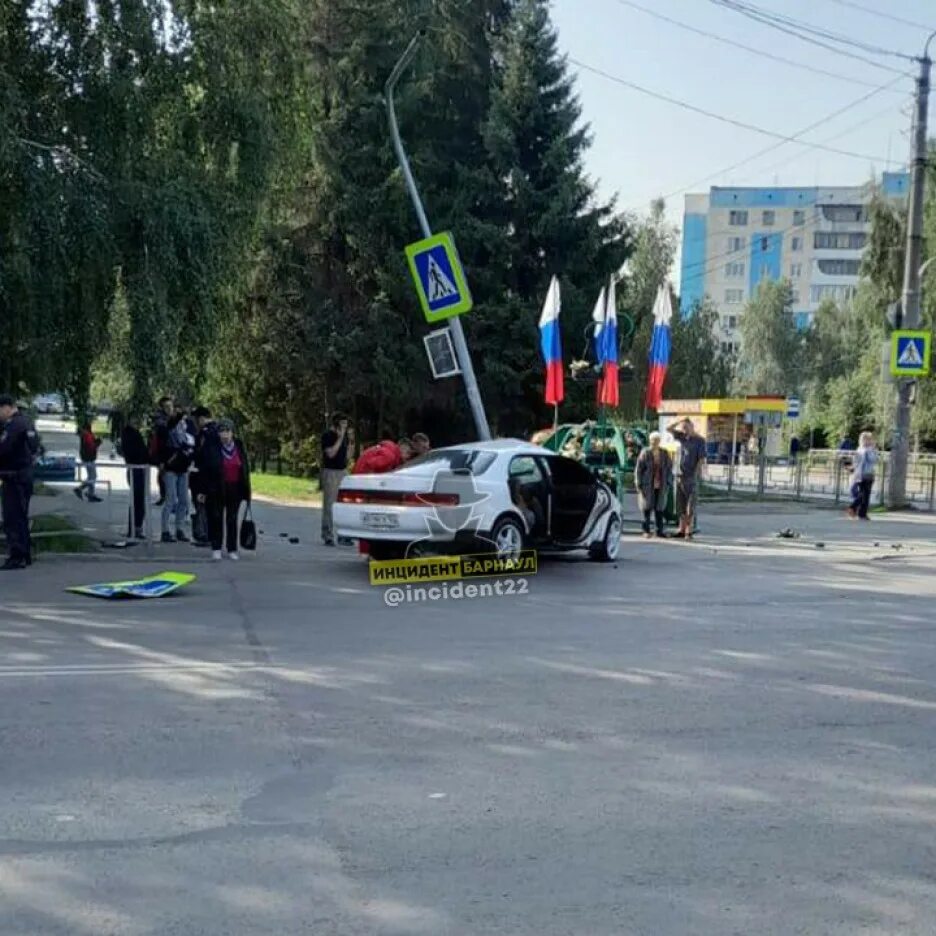 В барнауле девочка выпала из окна. Новости барнаула. Новости барнаул 22 свежие. Новости барнаул 22 свежие. 02.