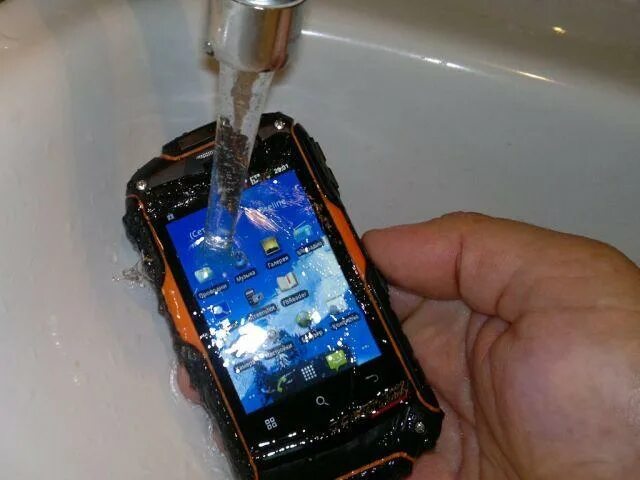 Смартфон AGM Rock v5. Защита телефона от воды. Противоударный телефон сенсорный. Телефон ломается. Купить телефон не разбиваемый