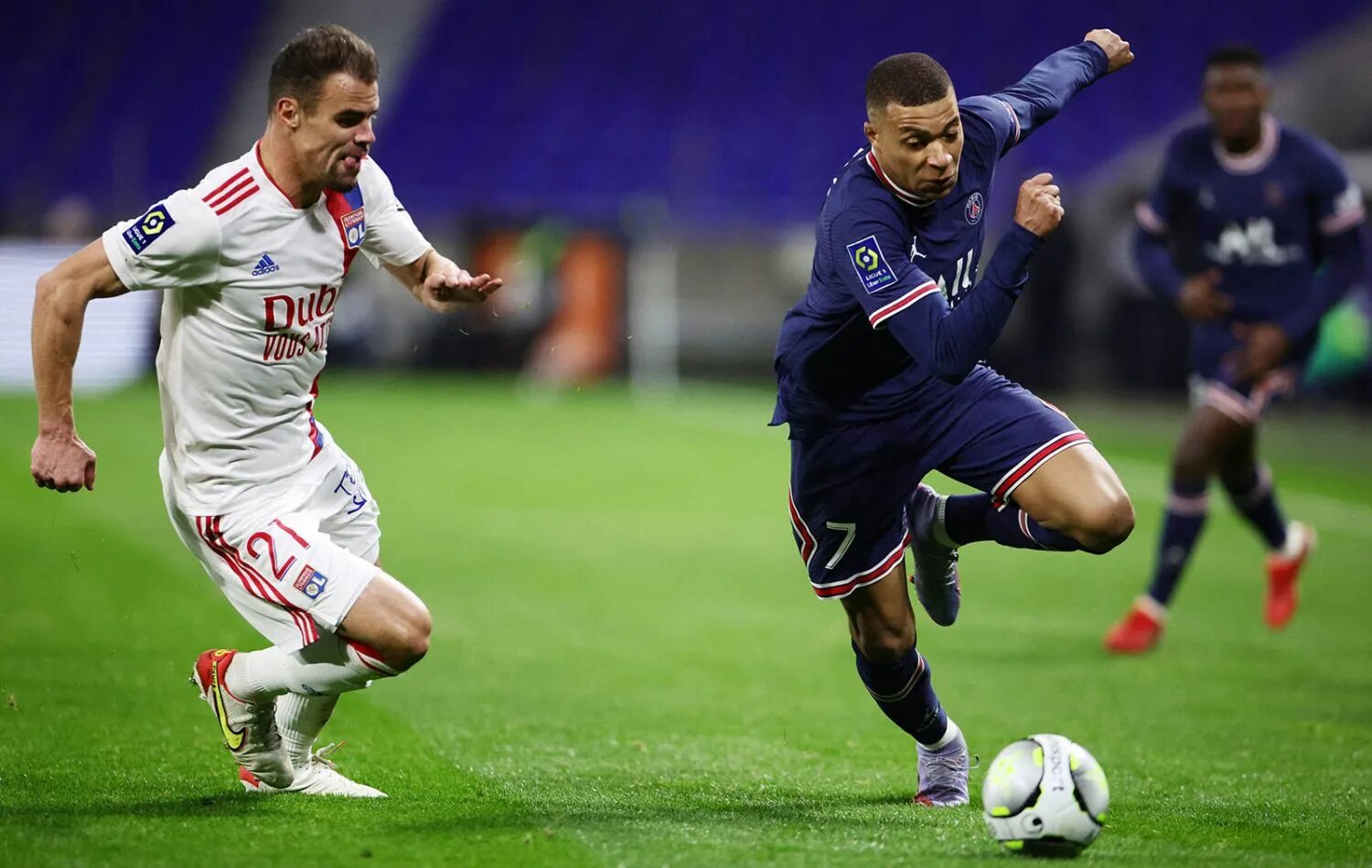 Мбаппе футболист реал мадрид. Мбаппе 2022. Мбаппе 2022. Мбаппе в реале. Мбаппе реал мадрид.