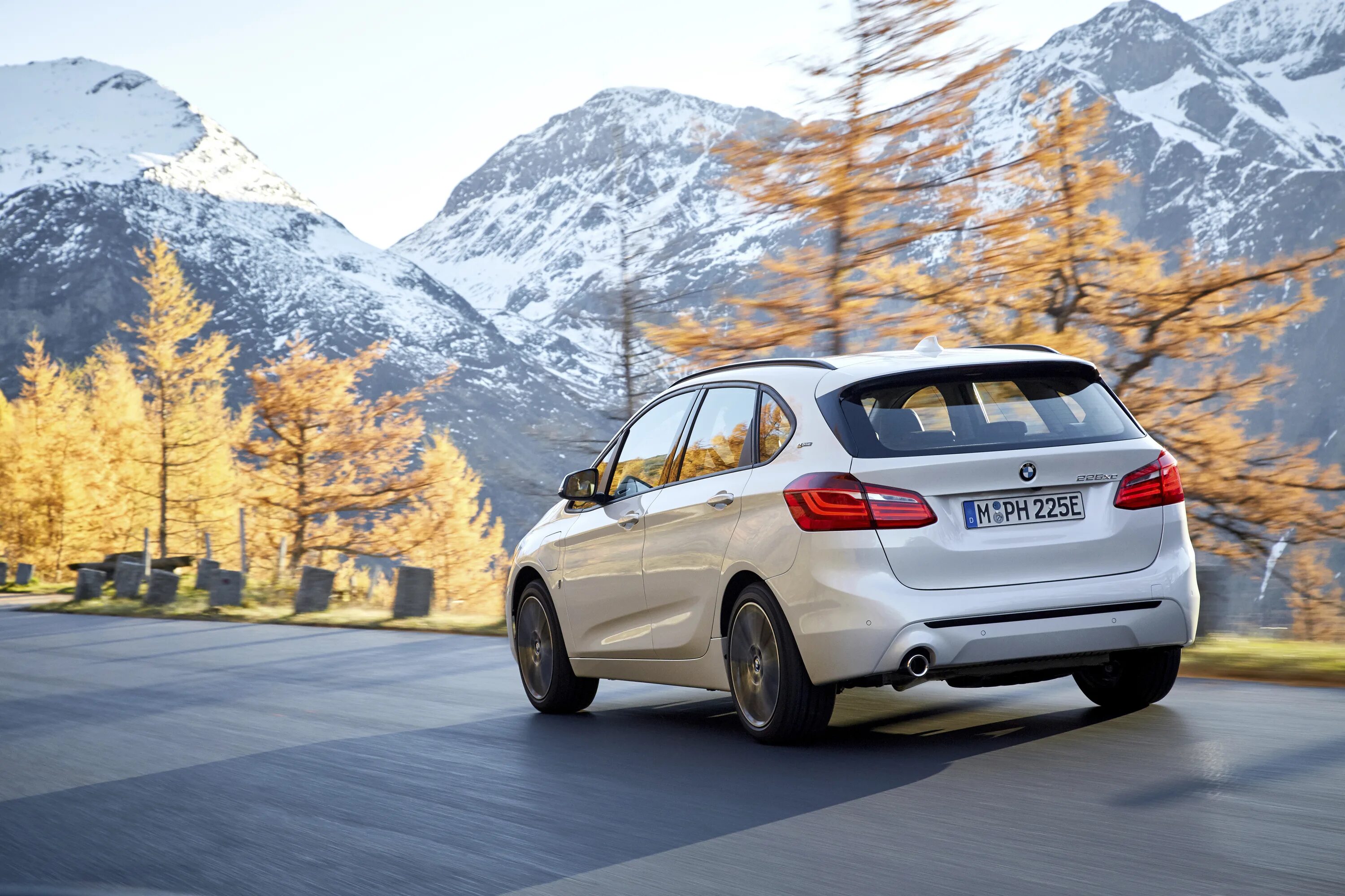 Bmw series active tourer. BMW Active Tourer. BMW 2 Active Tourer. БМВ 2 Active Tourer 2018. BMW Active Tourer 2019.