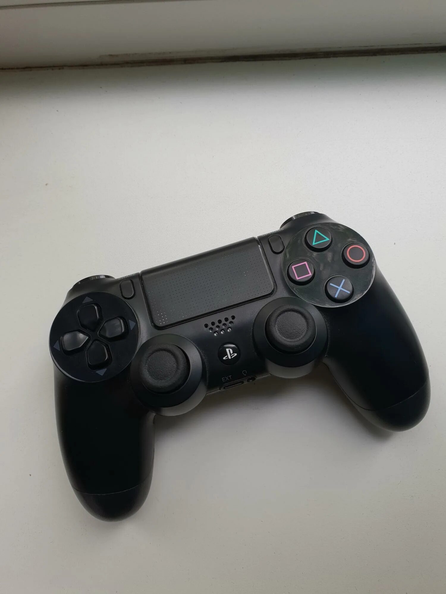 Кнопки ps4 gamepad. Sony playstation dualshock 4 wireless controller. Sony playstation 4 dualshock 4. Приставка 4 джойстика. Приставка 4 джойстика.