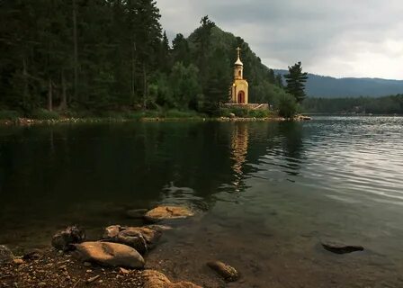 Озеро храм