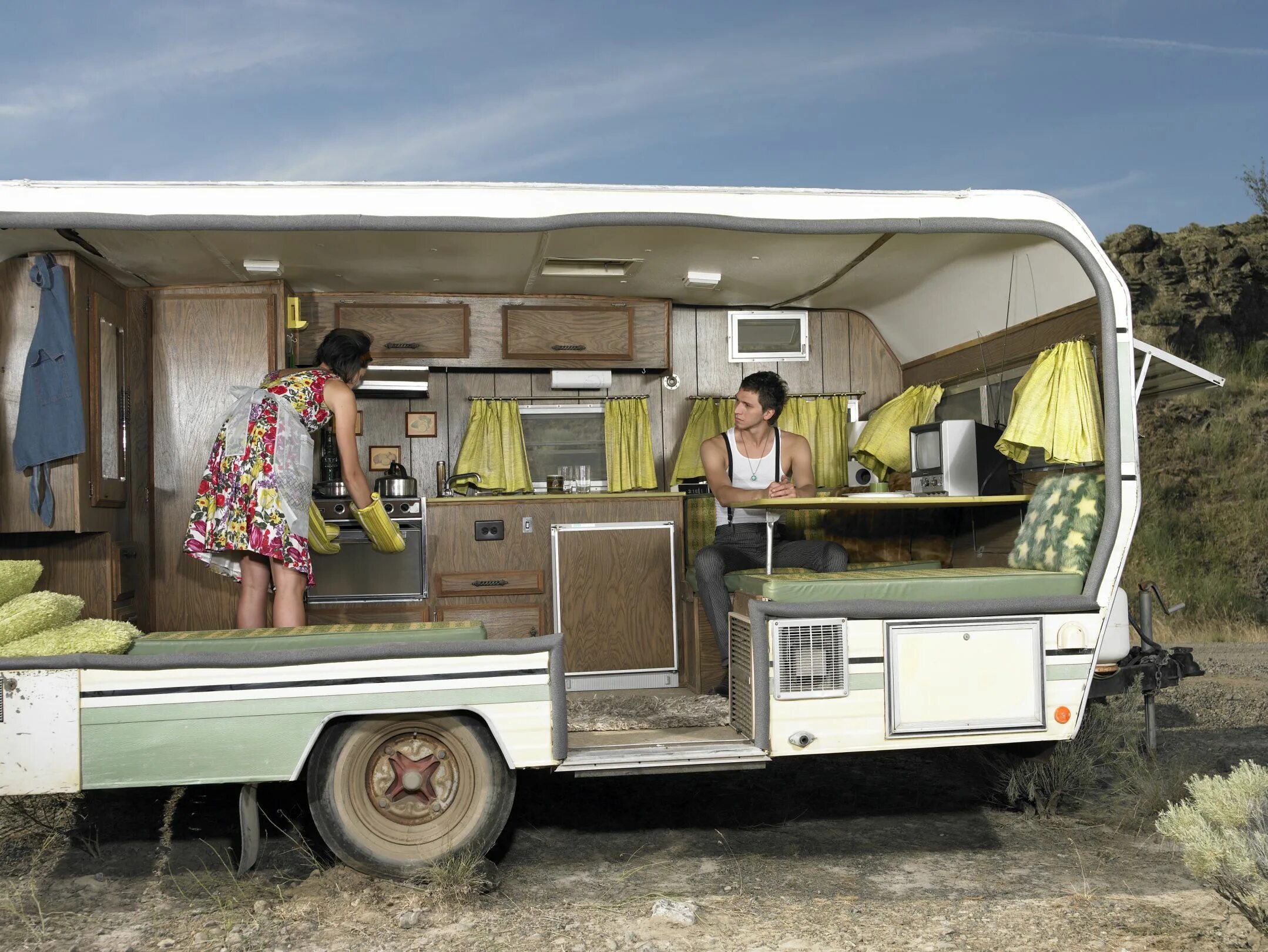 Кемпер рус. Автодом rv camper. кемпер автодом camp cruiser 10. прицеп кемпер эстерель. van camper плавучий.
