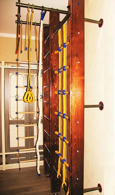 Шведская стенка. Крепеж для шведской стенки к стене. 721 шведская стенка враспор. Крепеж на деревянную шведскую стенку. Шведская стенка крепление в распор.