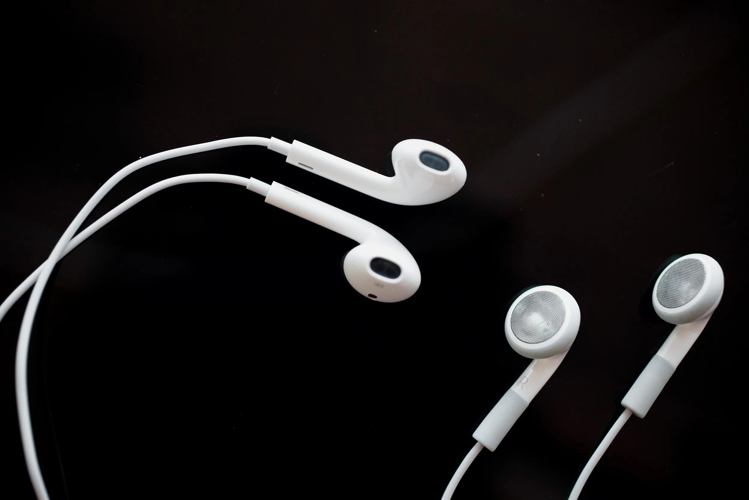 Наушники Apple Earpods (3.5 мм), белый. Наушники Apple Earpods 3.5мм. Наушники капельки Эппл. Earpods iphone 4.