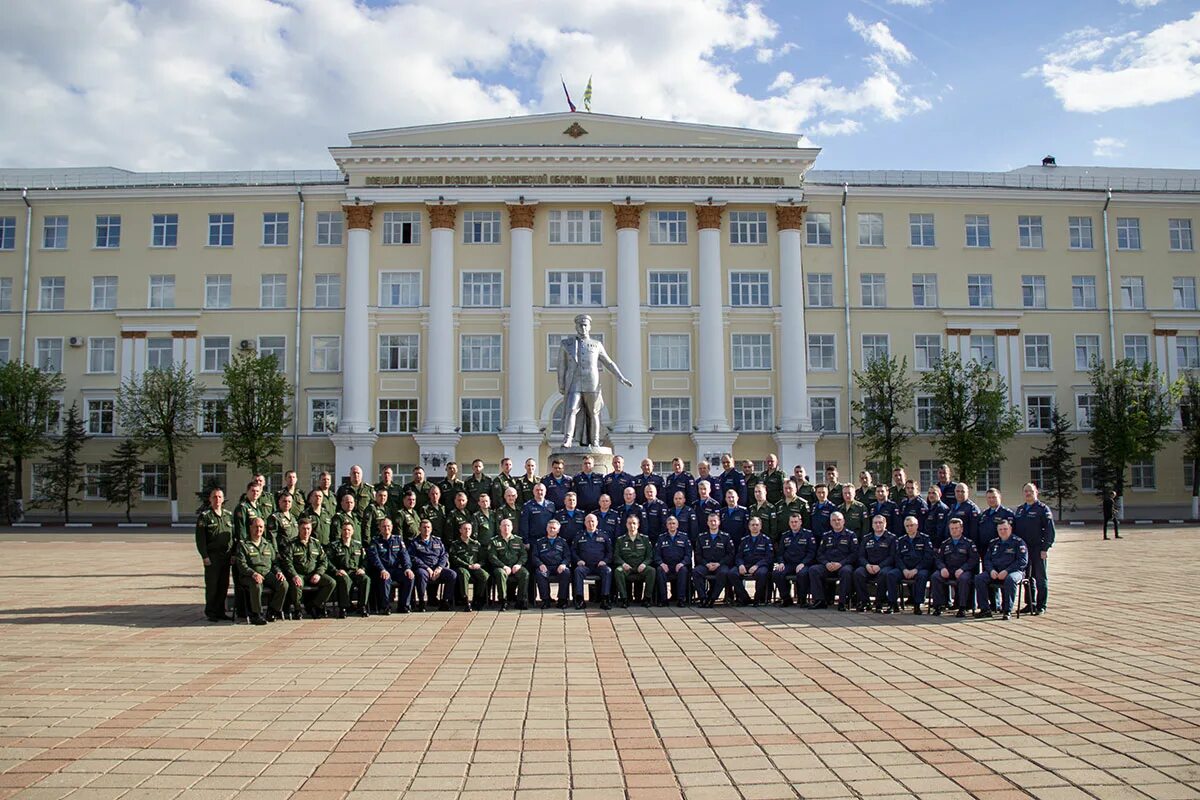 Тверь военная. Военная Академия воздушно космической обороны Жукова. Академия ПВО Тверь. Военной Академии ВКО имени Маршала советского Союза г.к. Жукова. Академия Тверь Военная воздушно-космической.