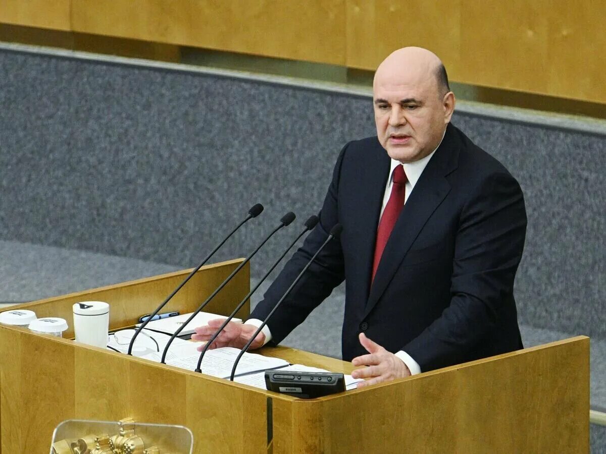 Выступает в думе. Правительство выступать. Правительство выступать. Депутаты в думе. Правительство выступать.