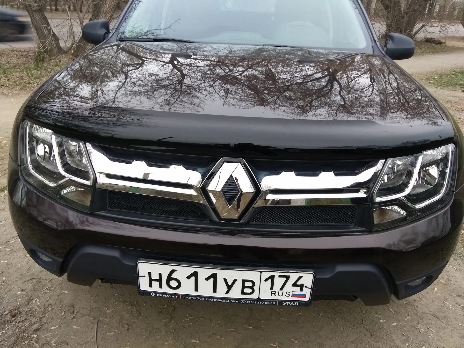 Дефлектор капота рено сценик 3. Мухобойка на дастер 2021. Дефлектор капота renault logan 2. Дефлектор капота рено дастер 2021. Дефлектор капота рено сандеро степвей 2.
