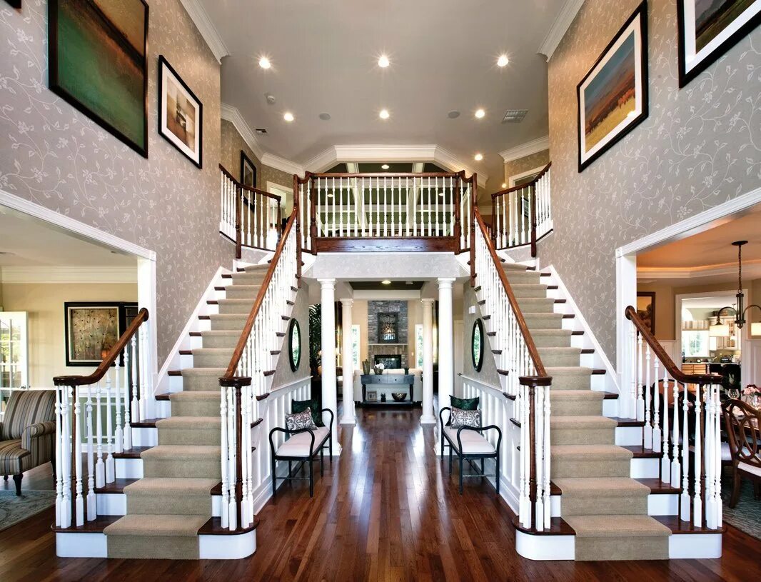 Улица внутри дома. Кардашьян лестница особняк. Лестница в особняк Томи. Красивые лестницы. Лестница в доме.