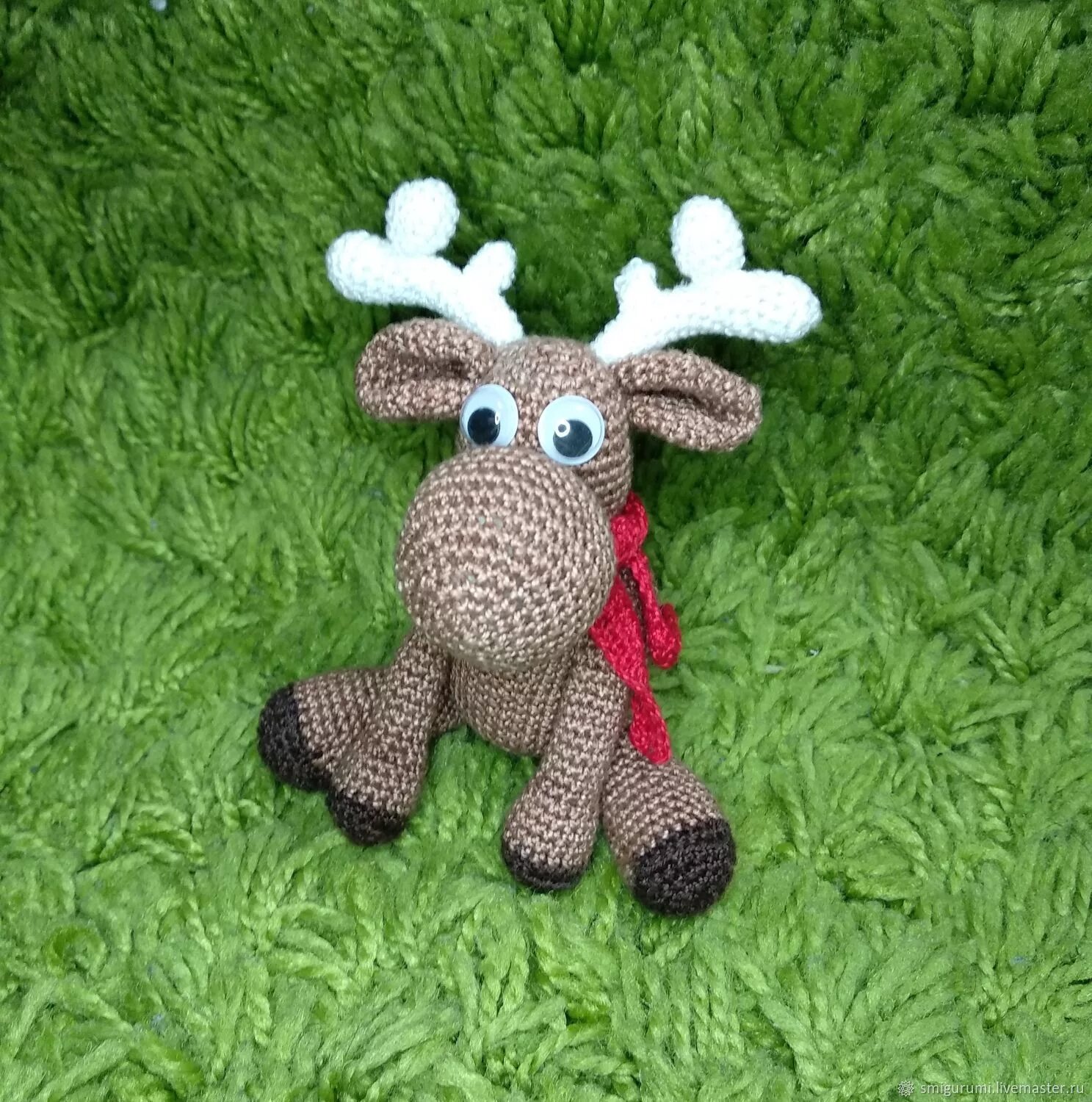 Схема вязания крючком лося найти по фото Hirsch Elch Häkelapplikation Mehr #crochetapplique Crochet moose, Crochet ap