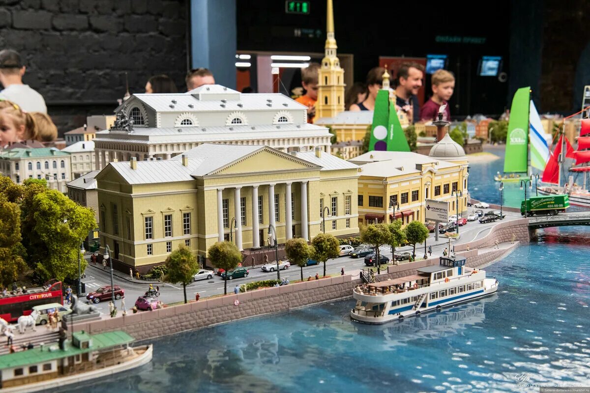 Город макет в санкт петербурге. Гранд музей россии в санкт-петербурге. музей гранд-макет санкт-петербург. шоу музей гранд макет россия санкт-петербург. гранд маркет музей санкт-петербург.