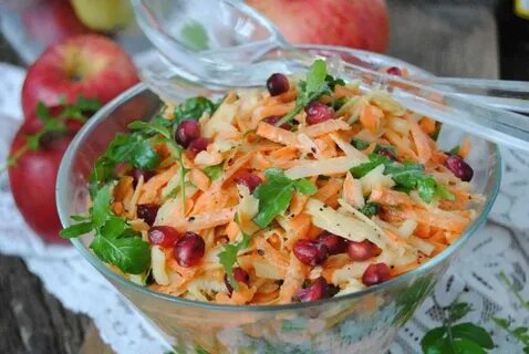 Салат с яблоками рецепт с фото